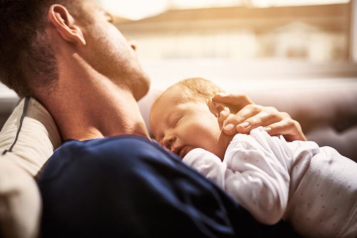Babies may seek parental help to fall asleep again