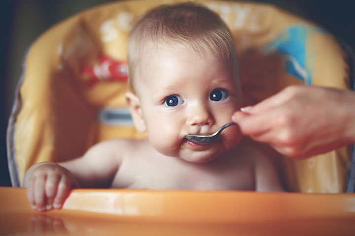 Babies under the age of 12 months can consume one teaspoon of ghee every day