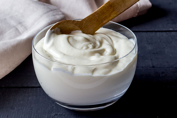 Bacteria in yogurt can help treat yeast infection