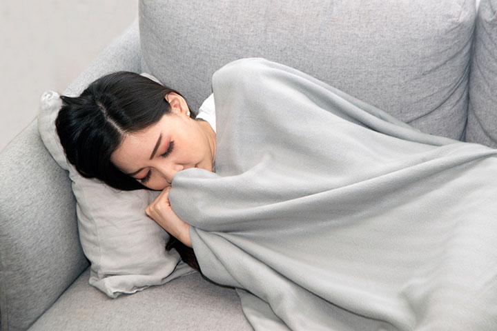 Chills is a symptom of stomach flu during pregnancy