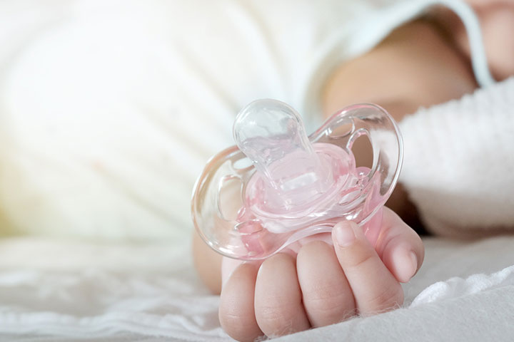 Cleaning pacifier can help prevent yeast infection in toddlers
