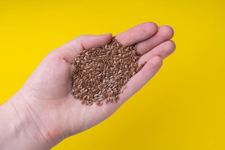 Consuming flaxseeds in moderation when pregnant is safe