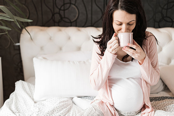 Drinking coffee might cause bad breath during pregnancy