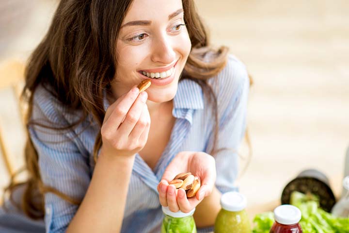 Eat healthy snacks to get nutrients and calories.