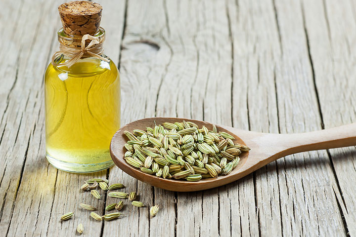 Fennel oil is safe essential oils for breastfeeding