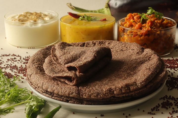 Flatbreads made of ragi are rich in vitamins and minerals.