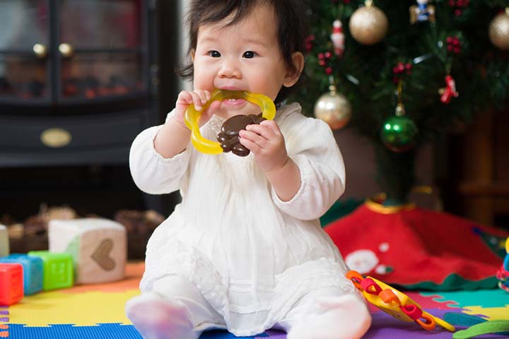 Gnawing on teething toys can help reduce the irritation. 