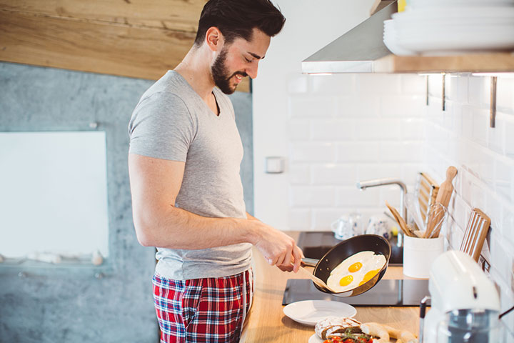 He makes breakfast for you, signs he is making love to you