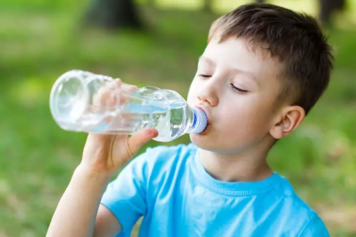 Offer bottled water to your child after typhoid vaccination