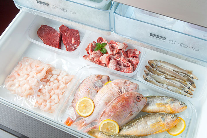 Only buy fish that has been properly refrigerated