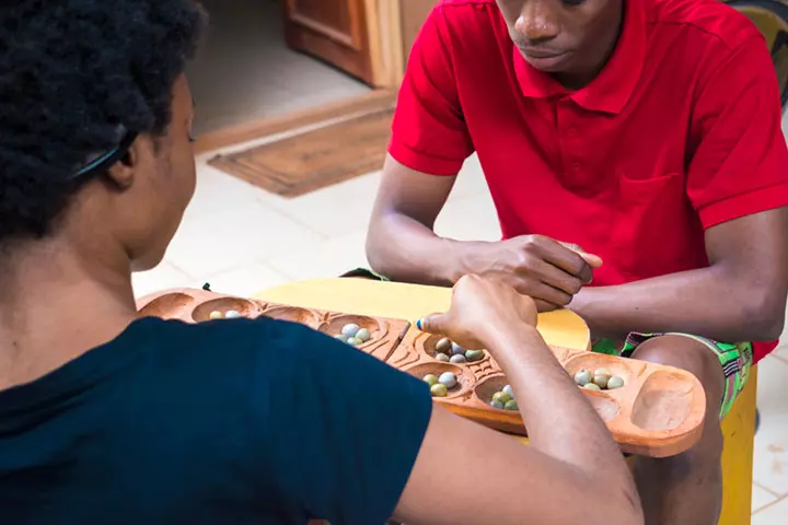 Oware, Mancala game for kids