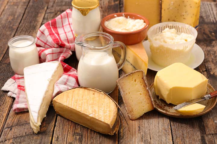 Pasteurized milk and milk products should be included throughout the pregnancy