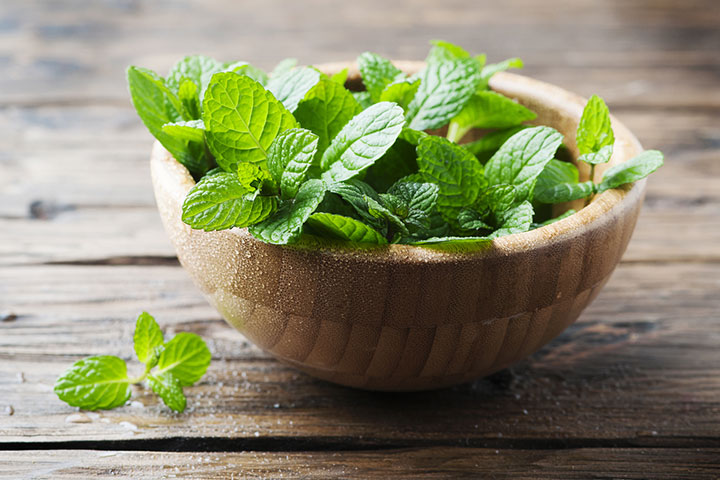 Peppermint may reduce breast milk supply