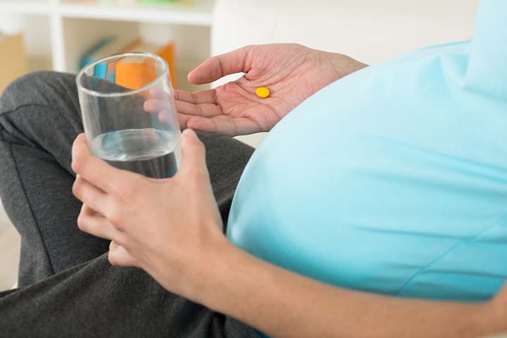 Prenatal intake of vitamins may cause excess mucus excretion in stool