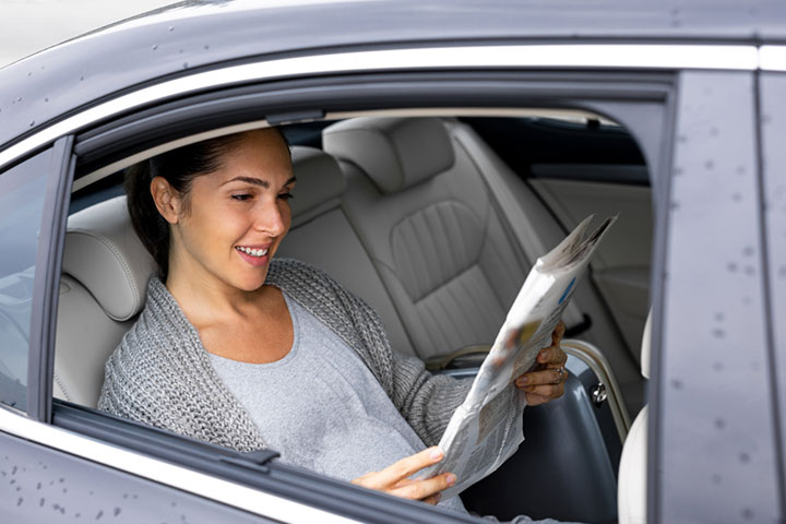 Reading while traveling may aggravate motion sickness in pregnancy.