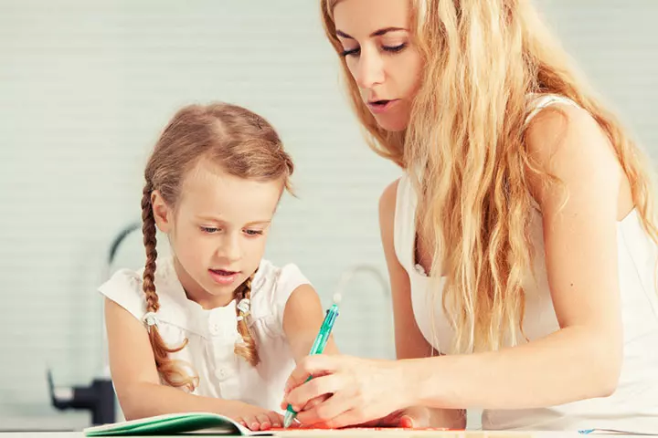 Show your child the best way to grasp the pencil