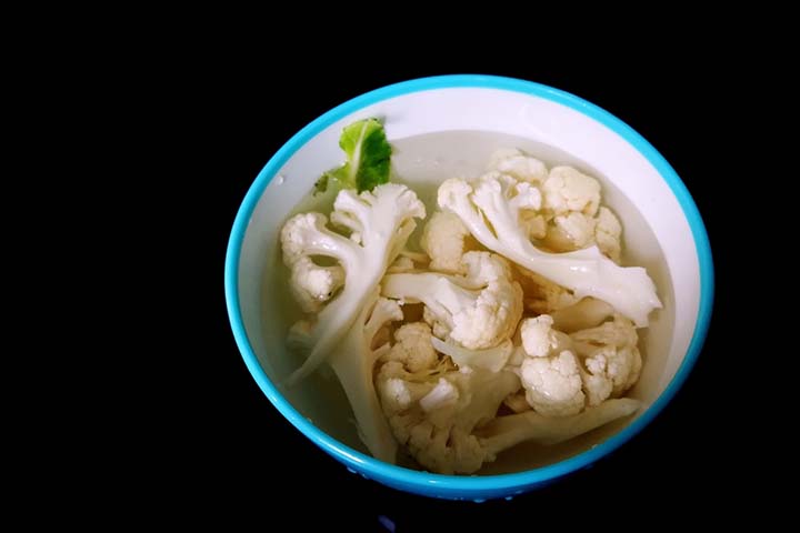 Soaking cauliflower in warm water helps get rid of worms