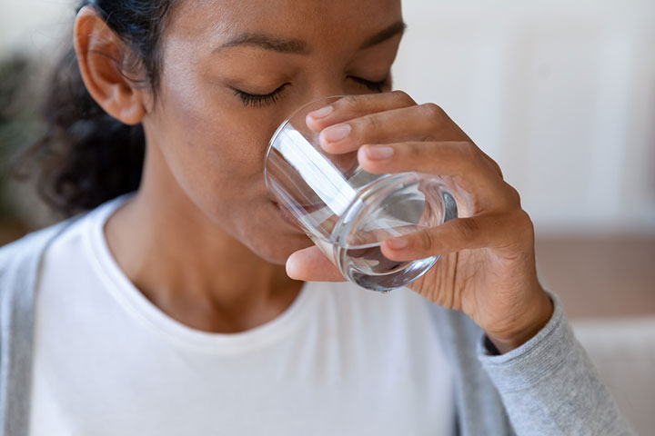 Staying hydrated can soothe sore throat
