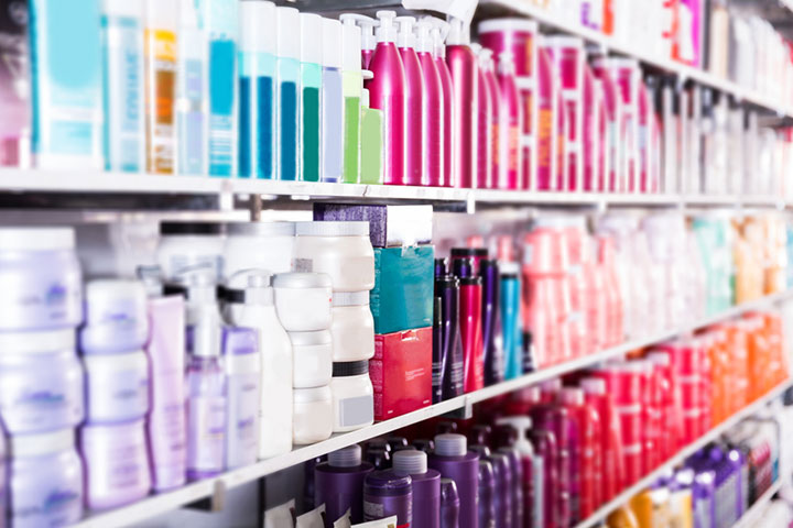 Synthetic hair products can cause white hair or gray hair in children