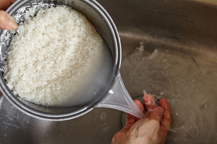 Thoroughly rinse rice with water before cooking