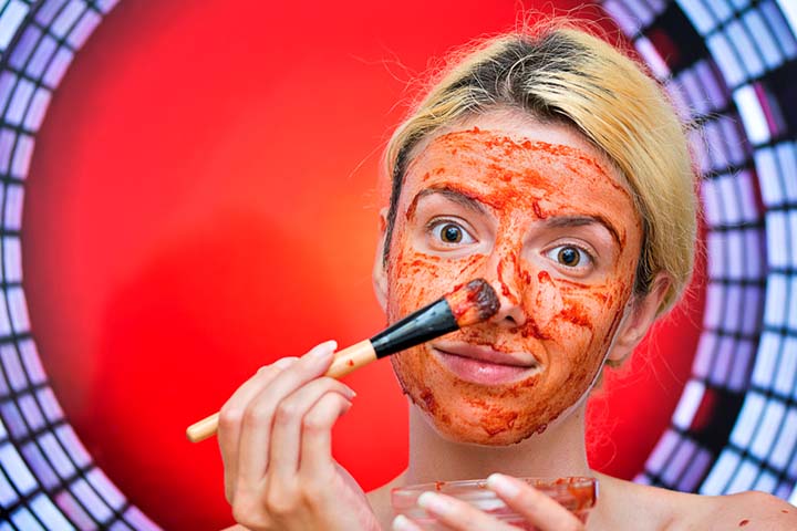 Tomatoes can naturally bleach facial hair