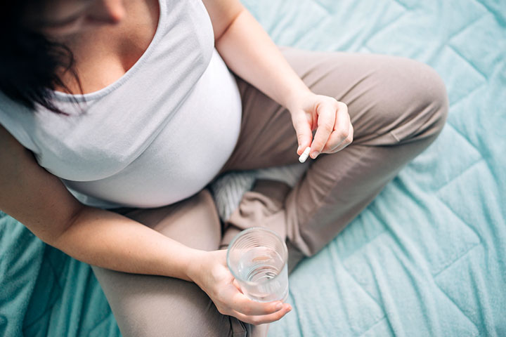 Use antacids safe for pregnancy to manage the symptoms