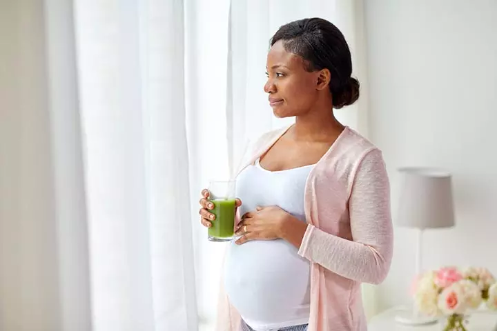 Wheatgrass during pregnancy is a nutrient–dense food that supplies vital nutrients