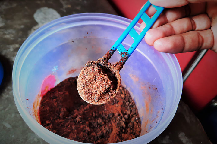You can prepare chocolate milk at home with plain cocoa powder