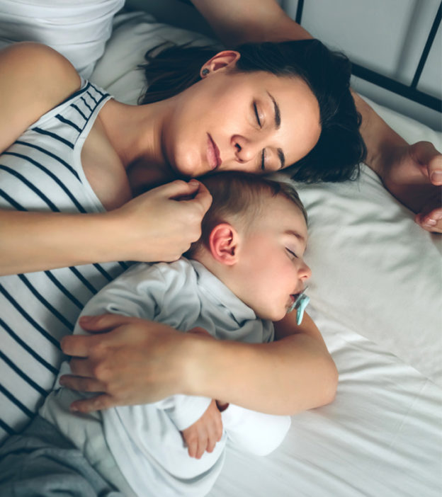3 Reasons You Love Co-Sleeping And 3 Reasons Your Partner Can't Stand It