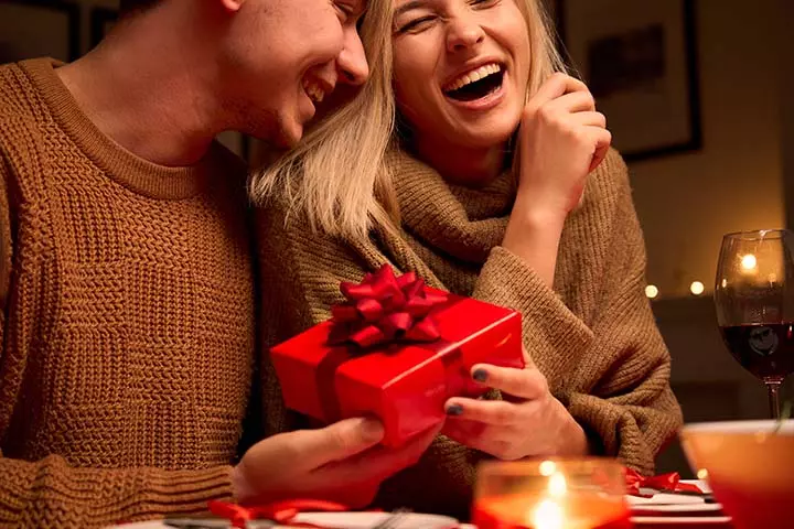 Gifts, how to show your wife you love her