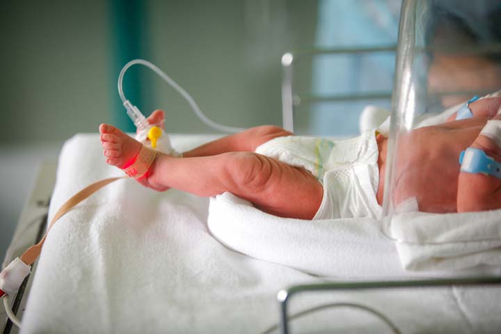 Preterm babies are provided nutrients through feeding tubes or spoon.