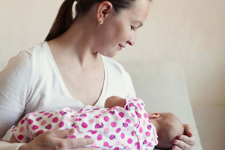 babies grunt while breastfeeding