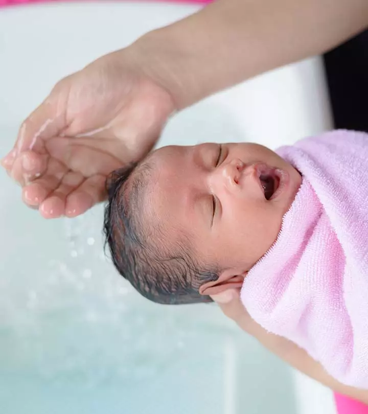 4 Things You Need To Know Before Bathing A Newborn