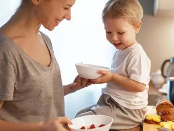 5 Tips To Make Safe And Brain-Boosting Baby Food At Home