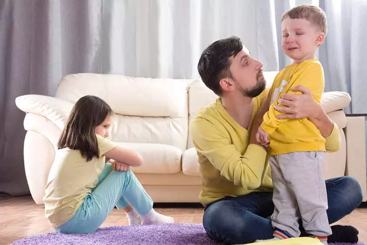 Older Siblings Know That They Aren’t Their Parents’ Favorites