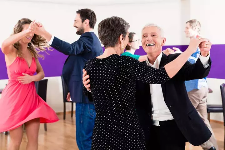 Couple taking a hobby class