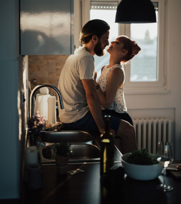 How To Be A Good Kisser: 15 Best Tips To Help You Be One