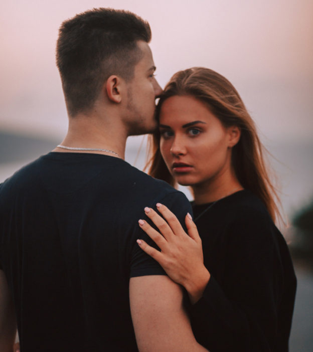 16 Warning Signs Of Manipulation In A Relationship