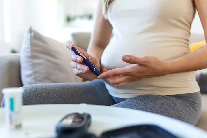 Women with gestational diabetes may have dry mouth