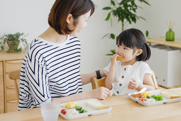 Eating Together Can Establish Better Relationships With Your Children
