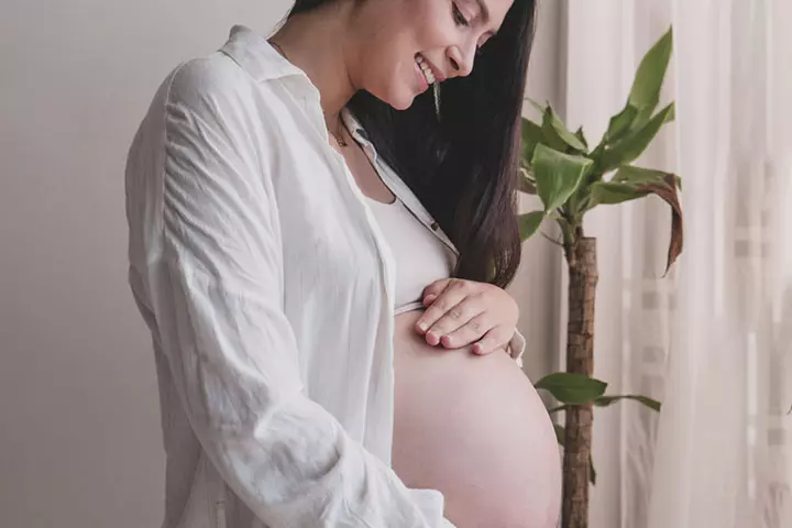 When Will You First Feel Your Baby Moving