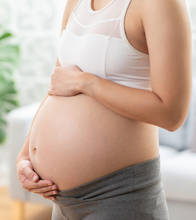 All You Need To Know About Your Pregnancy Showing