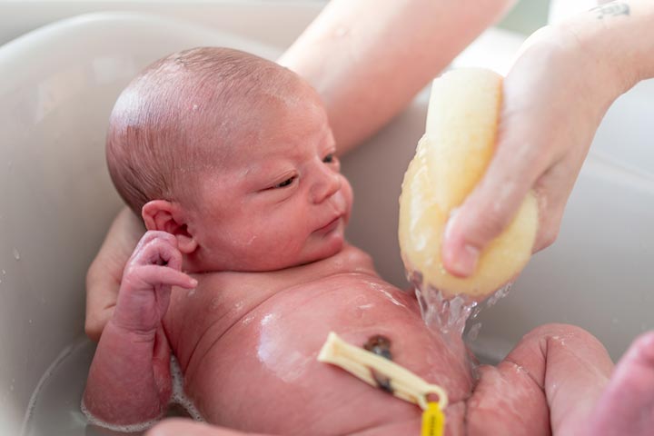 Bathing A Baby Everyday Is Not Important
