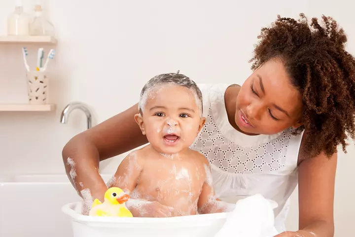 Incorporate Language Development During Bath Time