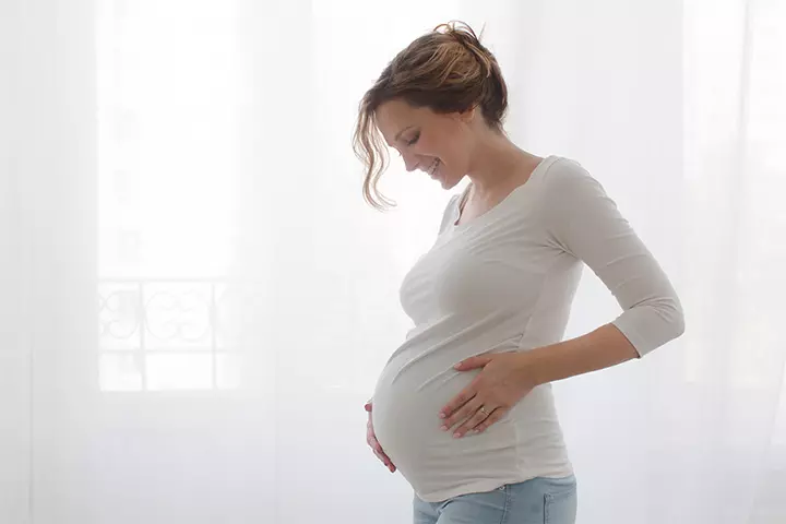 When Do People Show With Their First Pregnancies