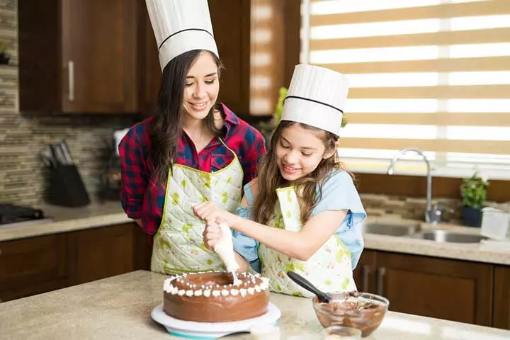 She bakes the best cakes.