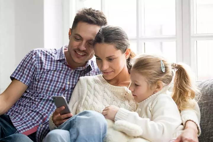 Teach Your Kids The Dangers Of Online Sharing