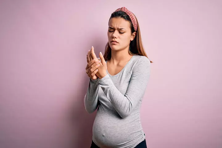 How To Prevent Mommy Wrist From Troubling You