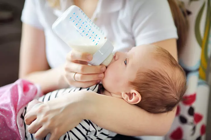 Mastering The Art Of Formula Feeding