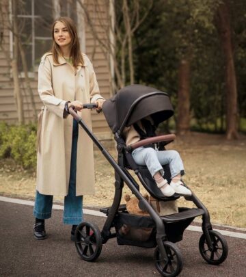 Momcozy ChangeGo Stroller: A Review For Parents